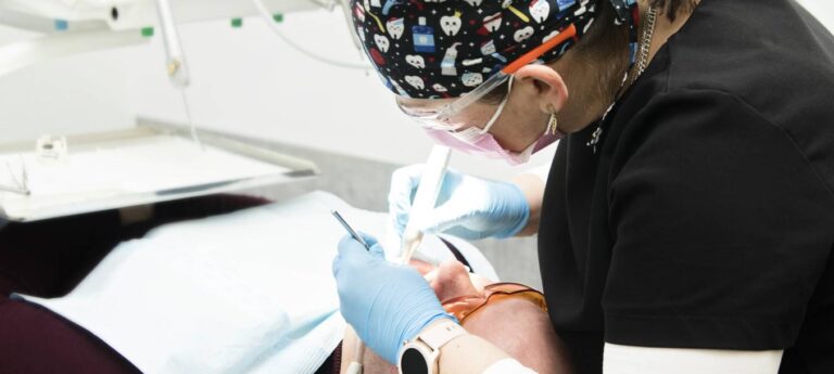 Umów wizytę online do higienistki